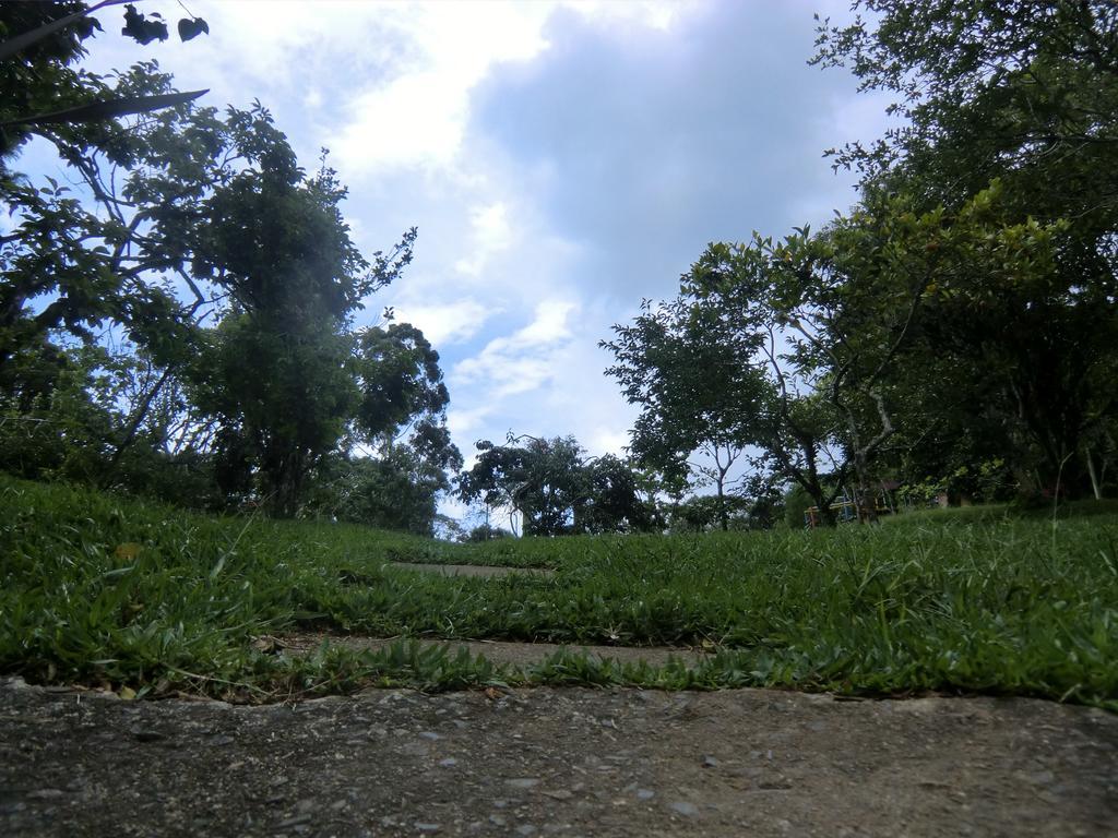 Pousada Recanto Dos Pinheiros Pilar do Sul 外观 照片
